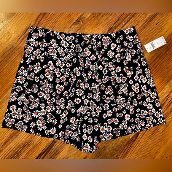 Anthropologie The Colette Shorts by Maeve Black w/ White Flowers Size 30 NWT $80 - Picture 5 of 13